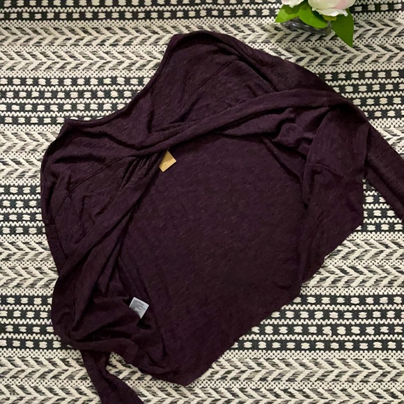 Open Back Sweater - Picture 4 of 6